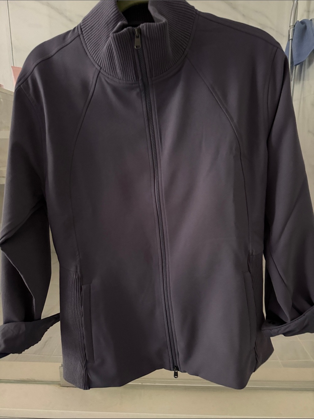 NWT Athleta Classic Full-Zip Jacket in Deep Plum Sz M